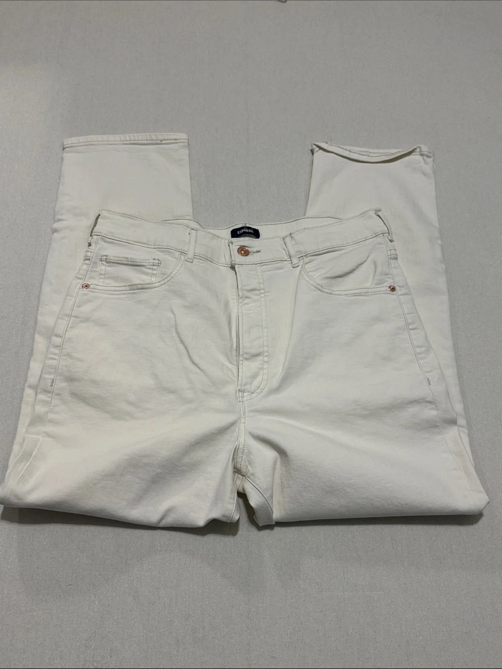 Express Women's Straight Leg Jeans in White